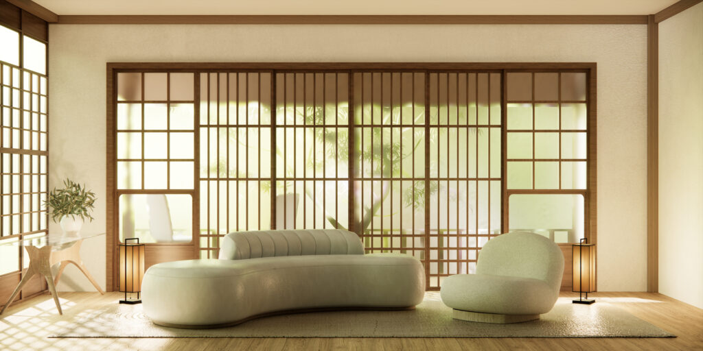 Salon design aux parois japonaises.
